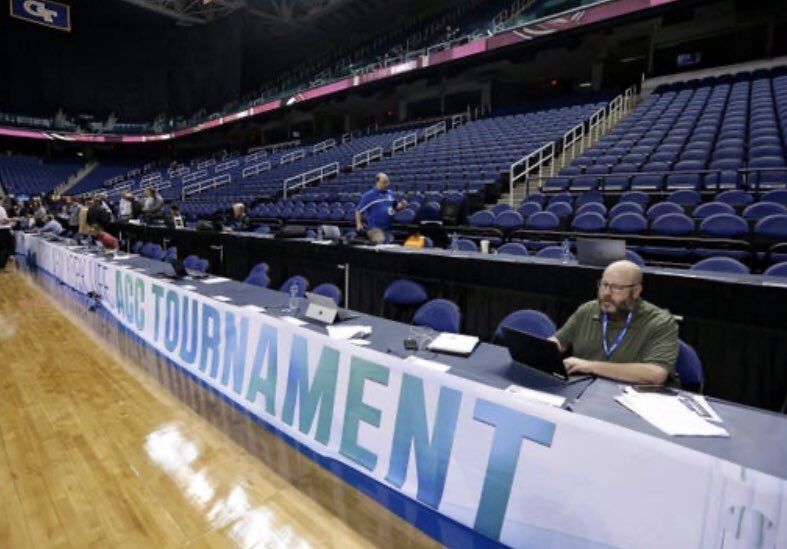 abuckhouse's tweet photo. #MarchSadness https://t.co/t8mDKQRhte