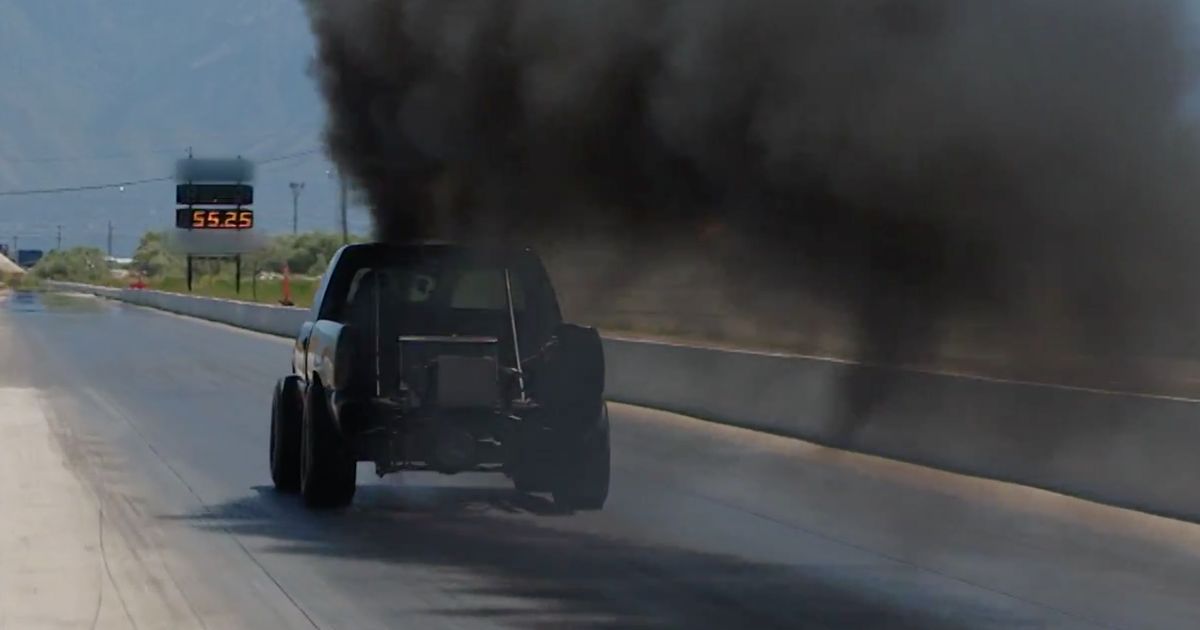 amciglobal's tweet photo. TV tuners learn the cost of violating the Clean Air Act the hard way. $850,000 of them.
 
@Discovery's @DieselBrosTV fined for truck tampering, producing 36 times more pollution in the process.
Chills just ran through the entire tuner community. https://t.co/pie2UZCEwC https://t.co/ThdsvNeuj4