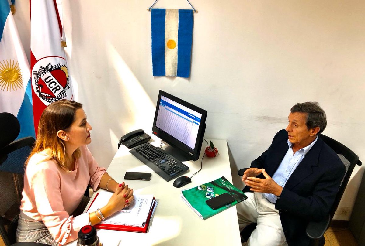 lorematzen's tweet photo. Reunión con Ricardo Lasca, Coordinador del Comité Nacional de Defensa del Usuario Vial #CONADUV https://t.co/btWt13nOPi