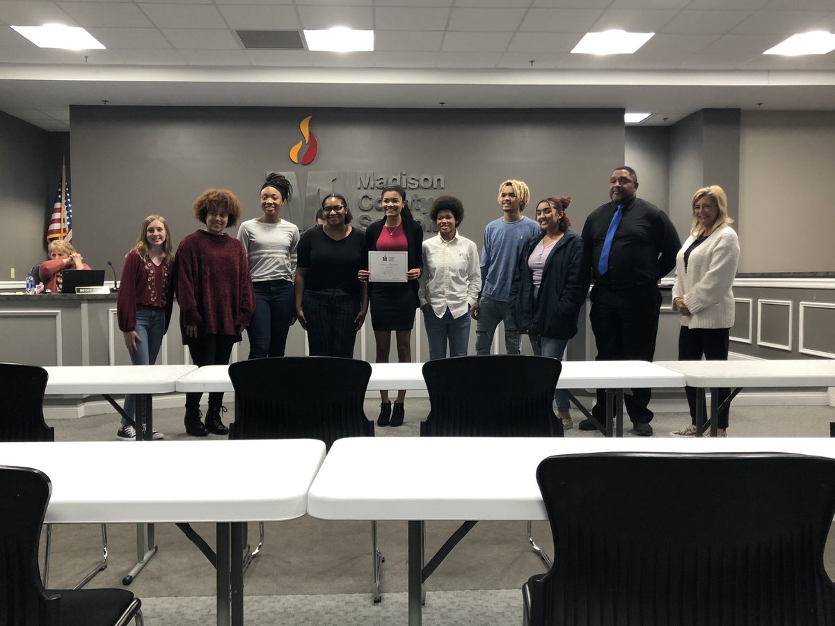MMS_Panthers's tweet photo. So exciting to see former @MMS_Panthers making an impact on the lives of others! #HOODClub #MCHS #CommunityService #IgniteGreatness #PantherPride #GreatDay2BAPanther https://t.co/p4SdfyH0Db