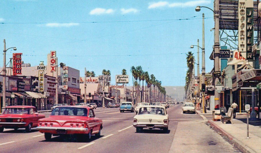 PoppycotProd's tweet image. Rainy days in LA make us dream about the heat that usually sits in the Valley... and that’s THE SKINNY for today.

#hff20 #hollywoodfringe #fringe #femfringe #latheatre #femaleartist #actor #newplay #1970s #actorslife