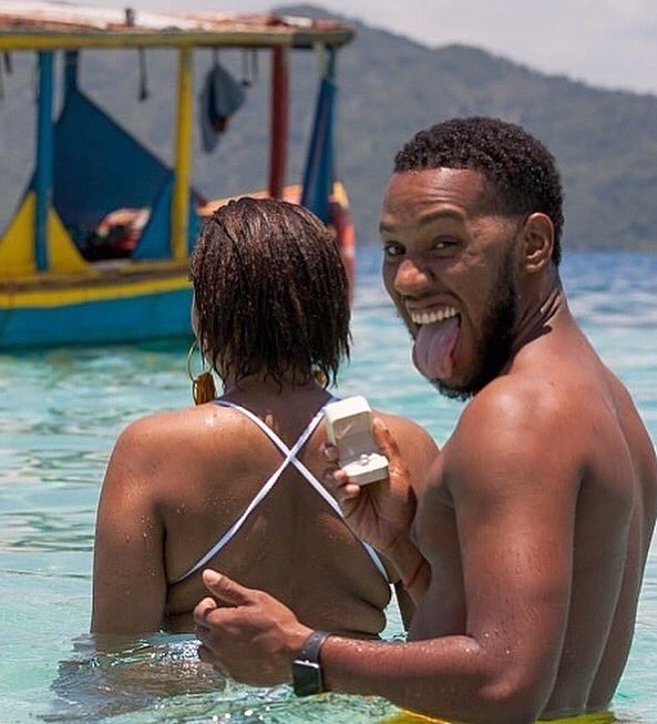FacesOfHaiti_'s tweet photo. #SwipeLeft | Throw back to when #HaitianNomad broke the internet. #facesofhaiti by Stephane Bazin.
———

#haiti #haitian #ayiti #ilearat #caphaitien #tbt https://t.co/oOCoLjz2LX