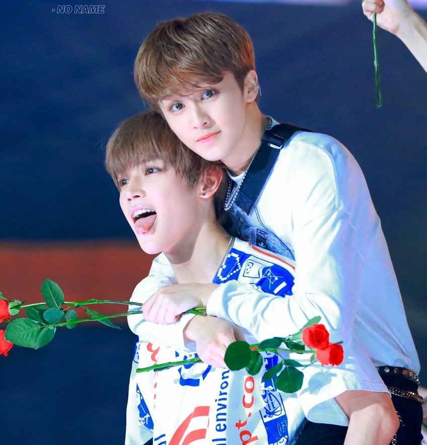 HuangRenjunniee's tweet photo. #Protectaeyong
#Protectmark
@SMTOWNGLOBAL https://t.co/2b3kKP5fTd