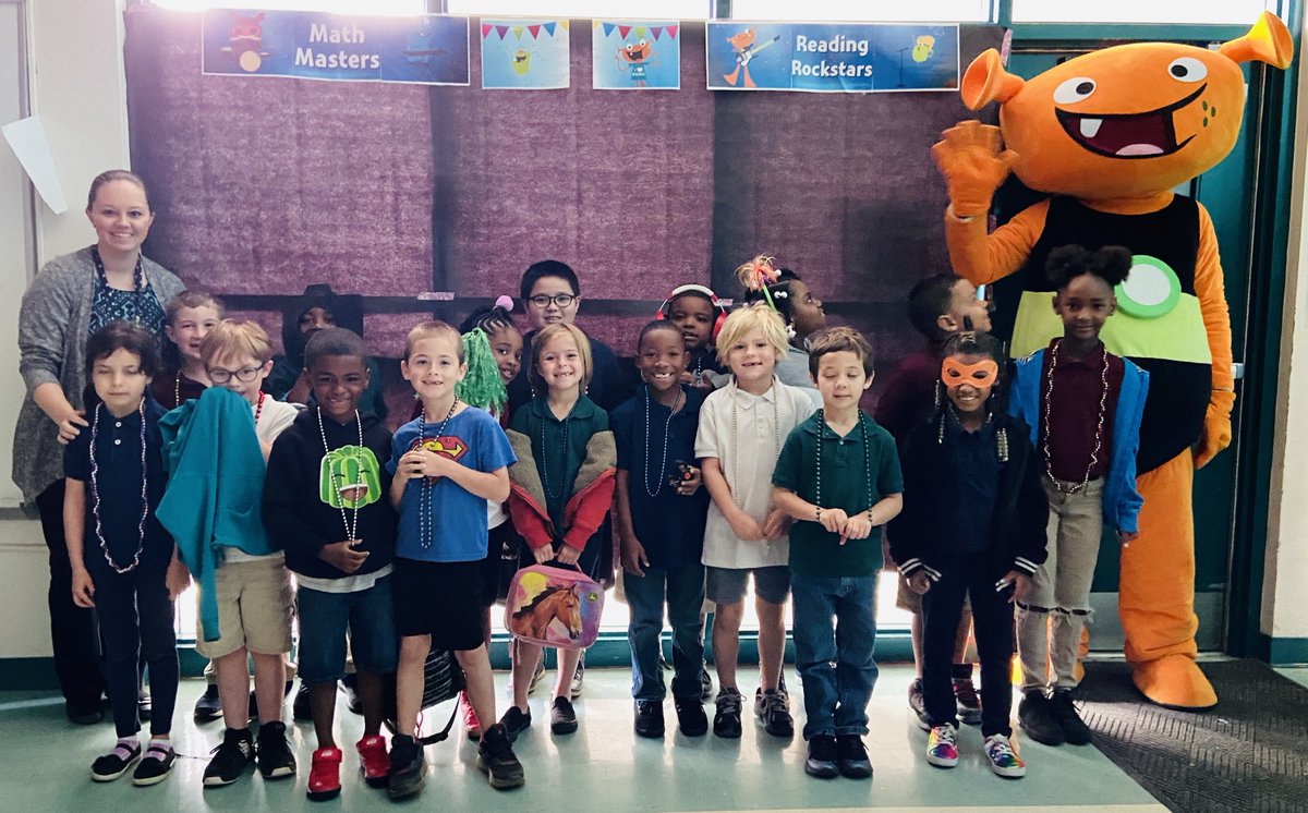 Colson_Math's tweet photo. First Graders celebrate #myiReady success! #ColsonPride @DonnaKoren7 @OMendezHCPS @1c_rose https://t.co/xMT3ECw4F0