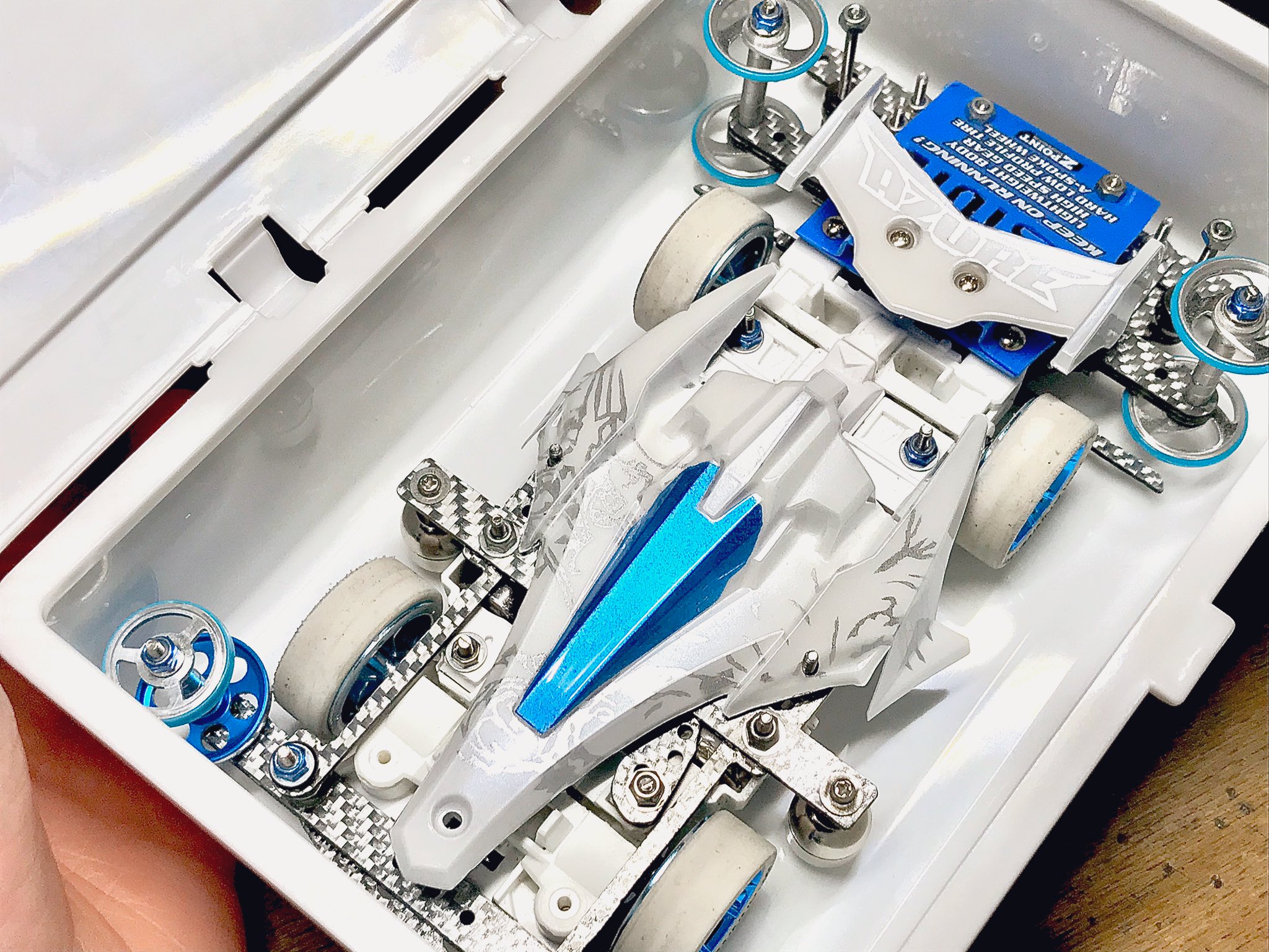 ミニ四駆 完成品 MA カスタムマシン アズールMK-3 ゼロワン仕様 ミニ四駆 完成品 MA カスタムマシン アズールMK-3 ゼロワン仕様