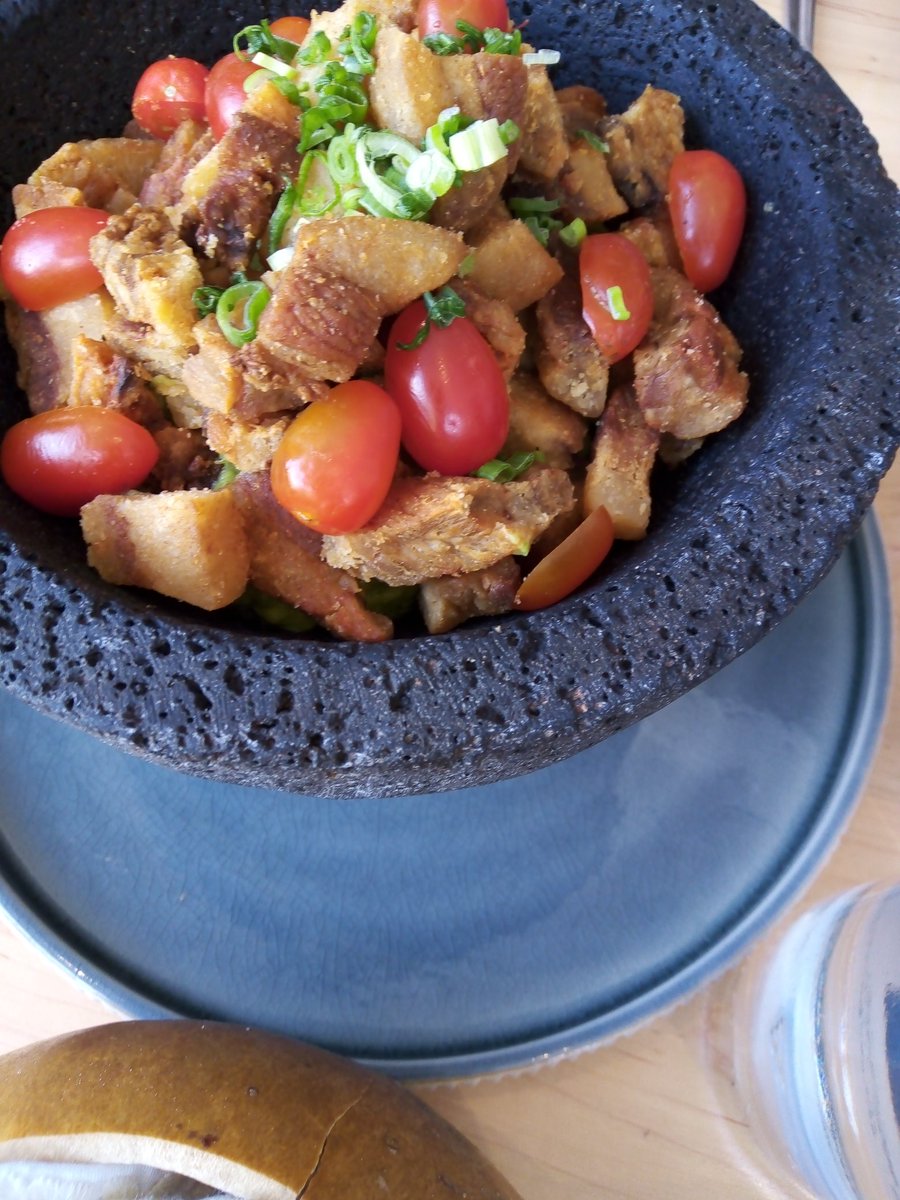 AzuSuarez's tweet photo. Mazorca de maíz palomero, Guacamole colmado con chicharrón de la famosa carnicería La Ramos y Salsas verde y roja en @MexicanoMasaryk
#MexicanoMasaryk
#CasadeComida
AV. Presidente Masaryk 192, Polanco
#CDMX https://t.co/OpkHdCn0oN