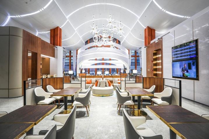DiscoverSanya's tweet photo. Sanya Phoenix International Airport snatched four top honors in the 2019 Airport Service Quality Awards. The awards were derived from a 2019 annual survey of 600,000 passengers, carried out by Montreal-based ACI.
https://t.co/HLeUNaP7tR https://t.co/B2lw3qOaFY