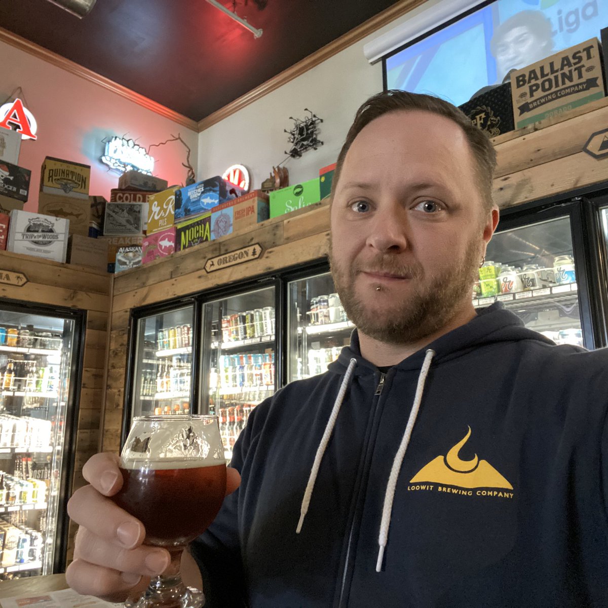 Stopped in at <a href="/peaksandpints/">Peaks and Pints</a> in Tacoma today. Awesome to see that they have our Tiamat bottles and Druid cans!