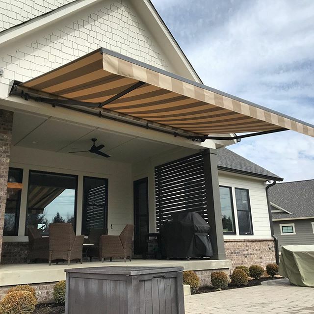 midtownawning's tweet photo. Nothing better than shade at the touch of a button! #awning #awnings #retractableawning https://t.co/lhjVSTndua https://t.co/Lh185V00cD