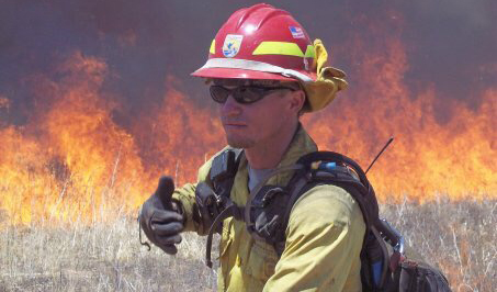 AFACnews's tweet photo. Keynote speaker Travis Dotson brings 10 years of experience as a lessons analyst to the 2020 Lessons Management Forum in Brisbane, 14 and 15 July. 

Travis will share insights from his work at the Wildfire Lessons Learned Centre in the US. : https://t.co/XAJml9nVfS https://t.co/P0b3bqlOXi