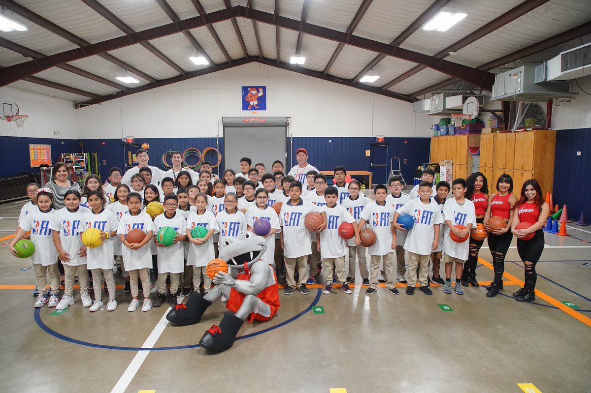 RGVVipers's tweet photo. In celebration of NBA Fit Week, the #RGVVipers Organization spent today at Eisenhower Elementary, teaching the importance of a healthy and active lifestyle. Jr. Vipers Staff, Fang and the Snake Charmers enjoyed a day of basketball exercises! ππ #NBAGLeague #NBAFitWeek #NBACares https://t.co/jeNHporh8F