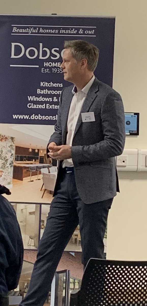 ospreyukassoc's tweet photo. Great presentation tonight from #SimonWhite @VolkerWesselsUK #DigitalTransformation #innovation in #construction #infrastructure #marketingconsultant #ospreyukassociates https://t.co/Vn6yZ3NSJc