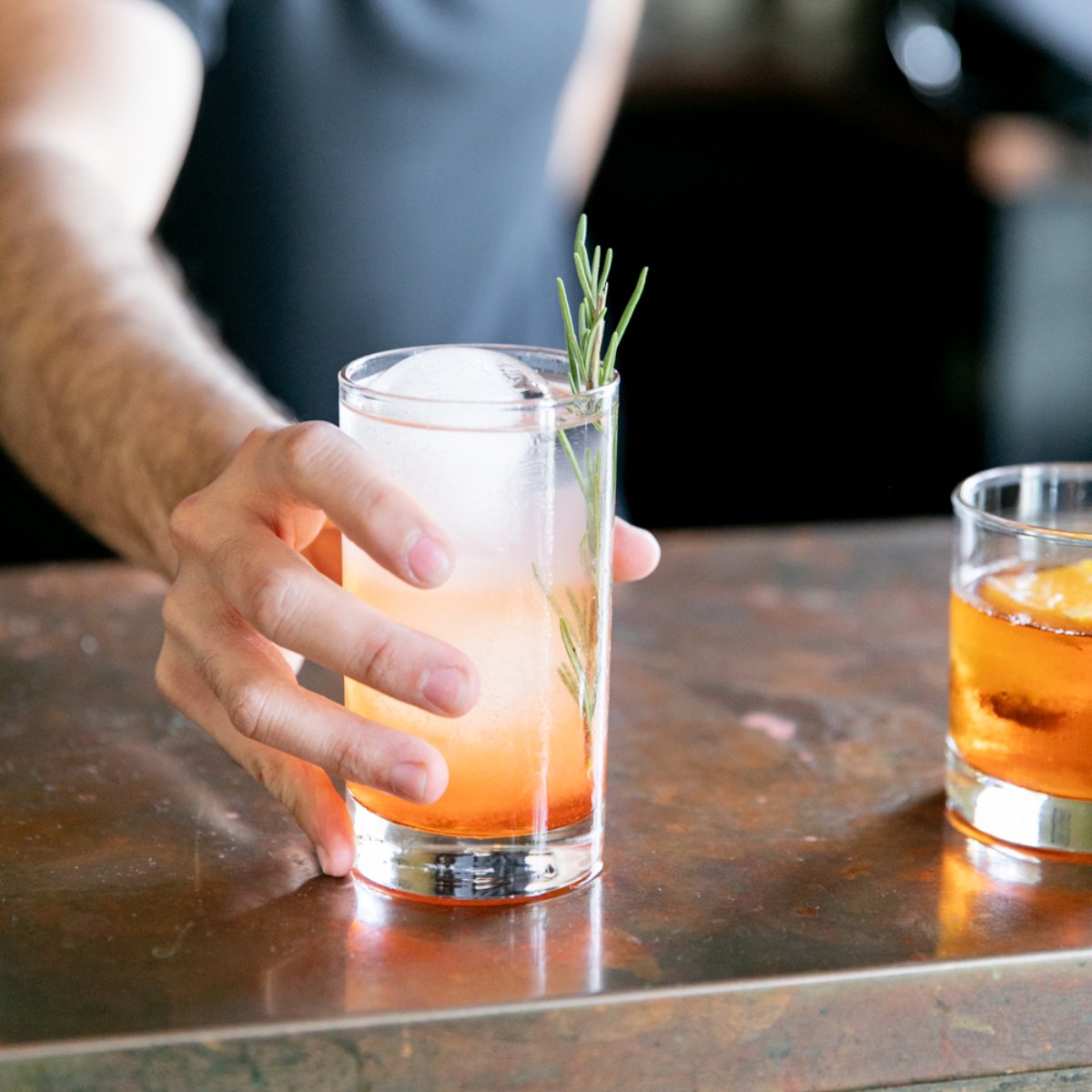 It's hard to find a place everyone agrees on, but with our drinks, food, and golf course, planning a fun day has never been so easy!