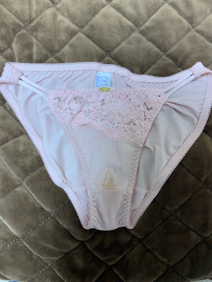 aaaai_69's tweet photo. #嫁パン #汚パンティ #シミパン #下着 #クロッチ #下着フェチ https://t.co/surctdLbjt