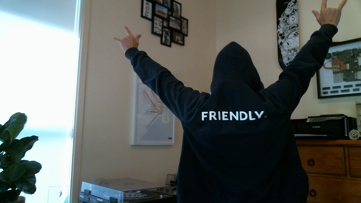 Shazwazza's tweet image. Happy #umbracoTees day from the Down Under office :) #H5YR #Umbraco #itsgonnabeagoodday