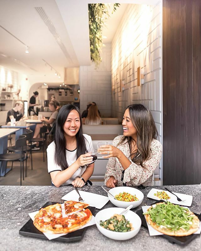 karencng's tweet photo. Find someone who will look at you like this even when you have one wonky looking eye π
::
A little late but happy four years of friendship, @dineandfash π
.
.
.
.
@virtuous_pie #virtuouspie #veganpizza #plantbased #veganfood #vegansofig #storyofmytab⦠https://t.co/AfJiEsDepJ https://t.co/TNjWWOThvz