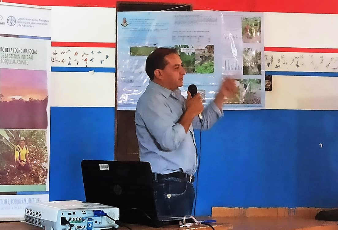 AmbienteyAgua's tweet photo. 📸El #MMAyA), la Universidad Autónoma del Beni José Ballivián, @AICS_lapaz y @FAOBolivia desarrollan talleres de socialización de investigaciones concernientes al sector forestal, sobre funciones ambientales y recuperación de áreas degradadas, en #Riberalta – #Beni. https://t.co/Uy0N3UL9YR
