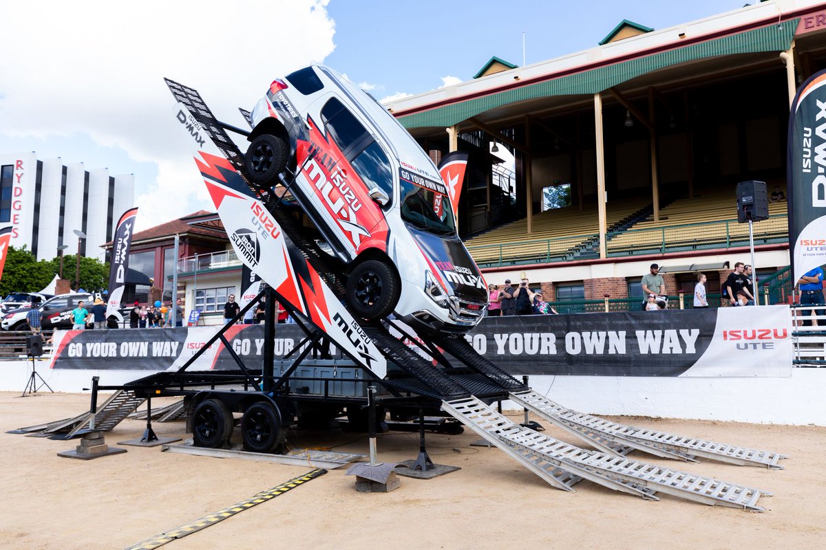 4x4show's tweet photo. Wanna see the world from a 45-degree angle? Then head to the Action Arena to ride the Isuzu Dmax Iron Summit, the world’s steepest 4WD ramp! Get in quick as drives are free and included in your ticket.
#teamdmax #adventure #ironsummit #4X4SHOW #4X4BRIS20 #actionarena https://t.co/qopzMunZ1i