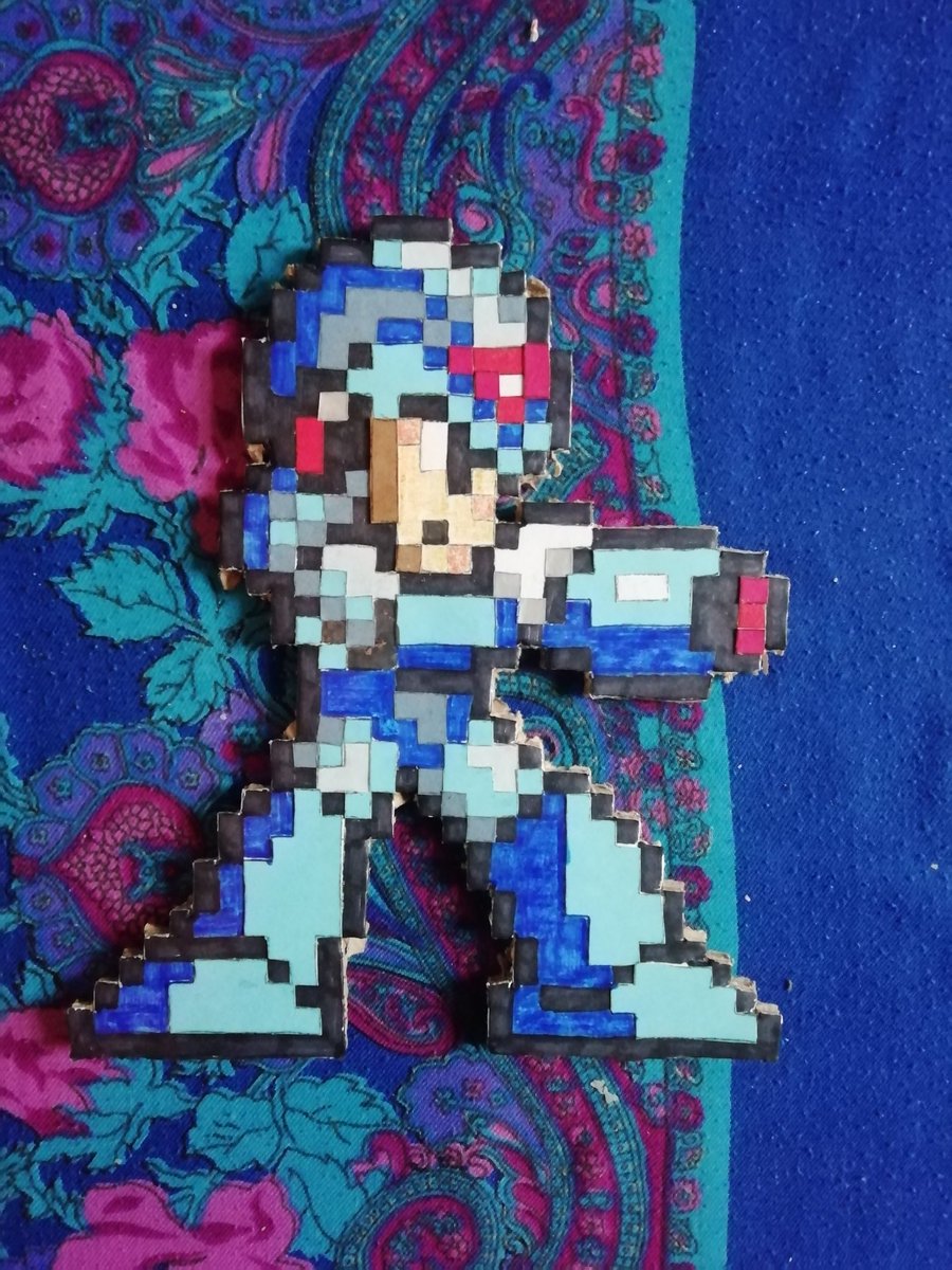 KarlWPickup's tweet photo. I've been making gaming pixel images using coloured paper a d cardboard for a while, and even though I haven't made any from there yet, I have to say @gamecolorwheel has been really helpful when trying to find images to make https://t.co/mbhkrn6wue