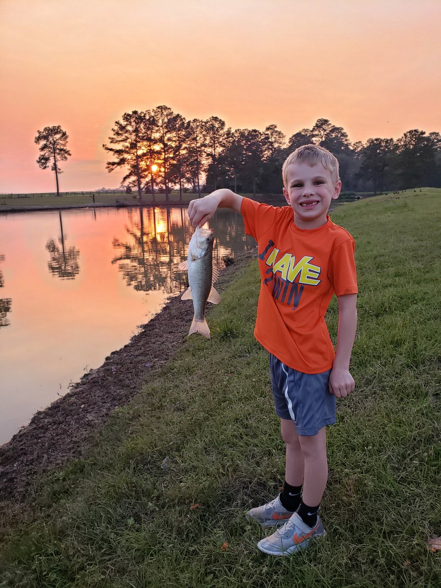 mattpeek's tweet photo. The world needs less panic and more little boys who love bass fishing. https://t.co/pSgFTdvNYd