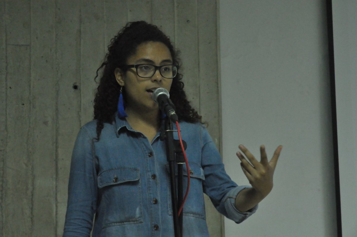 CanaimaGNULinux's tweet photo. Gabriela López es una de las talentosas desarrolladoras de nuestra Distribución Canaima GNU/Linux.

Hoy durante el #CineForo “la tecnología en clave feminista” nos contó la historia de Hedy Lamarr, inventora de la primera versión del espectro ensanchado; la precursora de la Wifi. https://t.co/5PuLtwmOVK