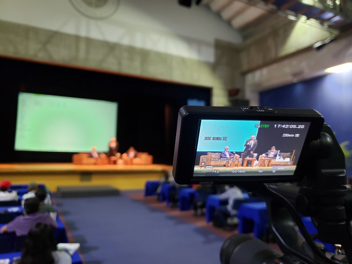 itafec_mx's tweet photo. Inicia la última actividad del primer día del @siic_iteso: Panel de infraestructura Energética en México.
Envía tus preguntas usando #SIICITESO
Transmisión en vivo: https://t.co/JwRhwWzXzM
Patrocinan: #MAREVA, #CYACSA y #ADOBES https://t.co/Awjt2eu2ua
