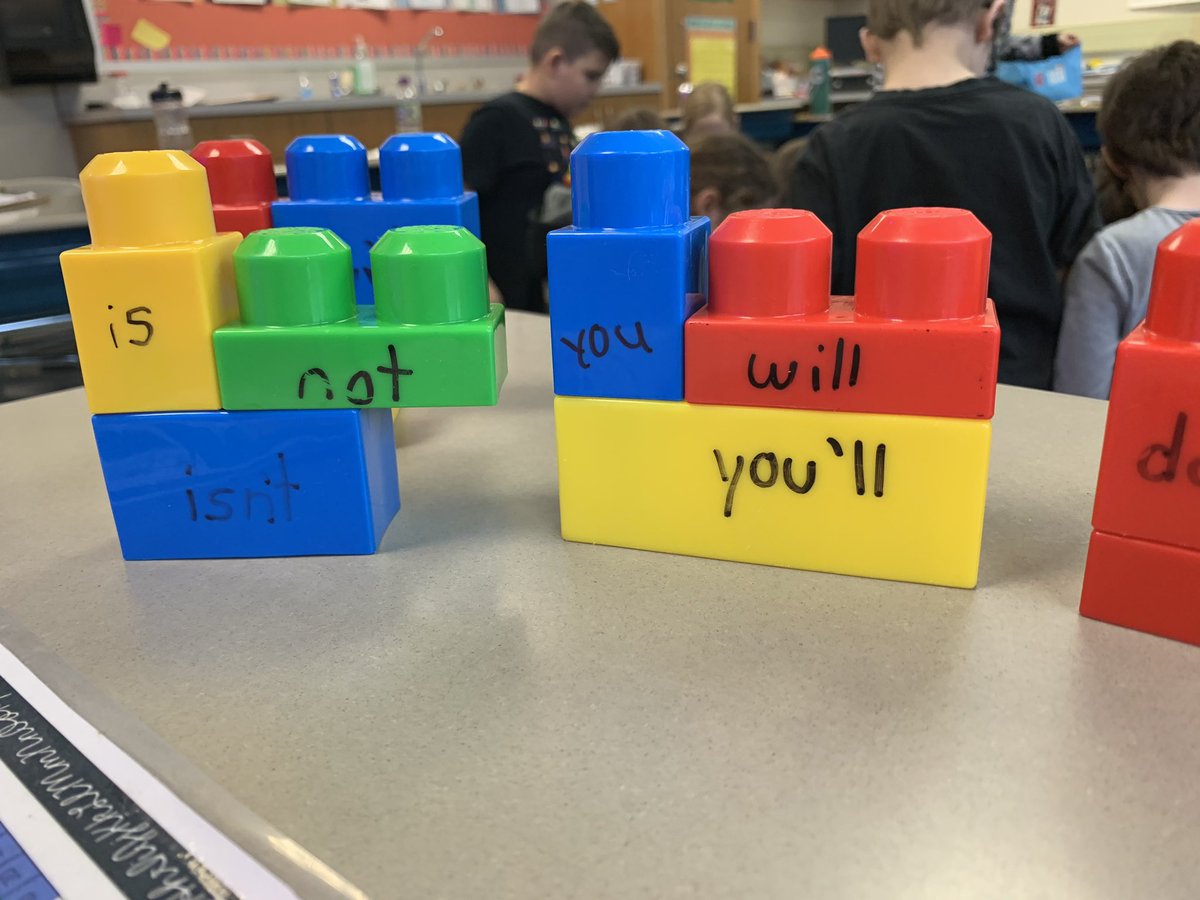 MrsSanchesDES's tweet photo. Legos + contractions = fun, real learning!  @TopdogsDES https://t.co/RvE8tx8Cn4