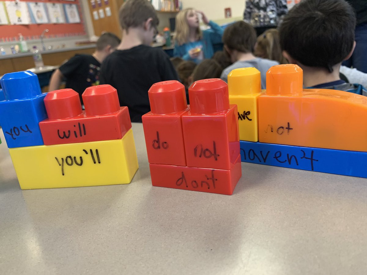 MrsSanchesDES's tweet photo. Legos + contractions = fun, real learning!  @TopdogsDES https://t.co/RvE8tx8Cn4