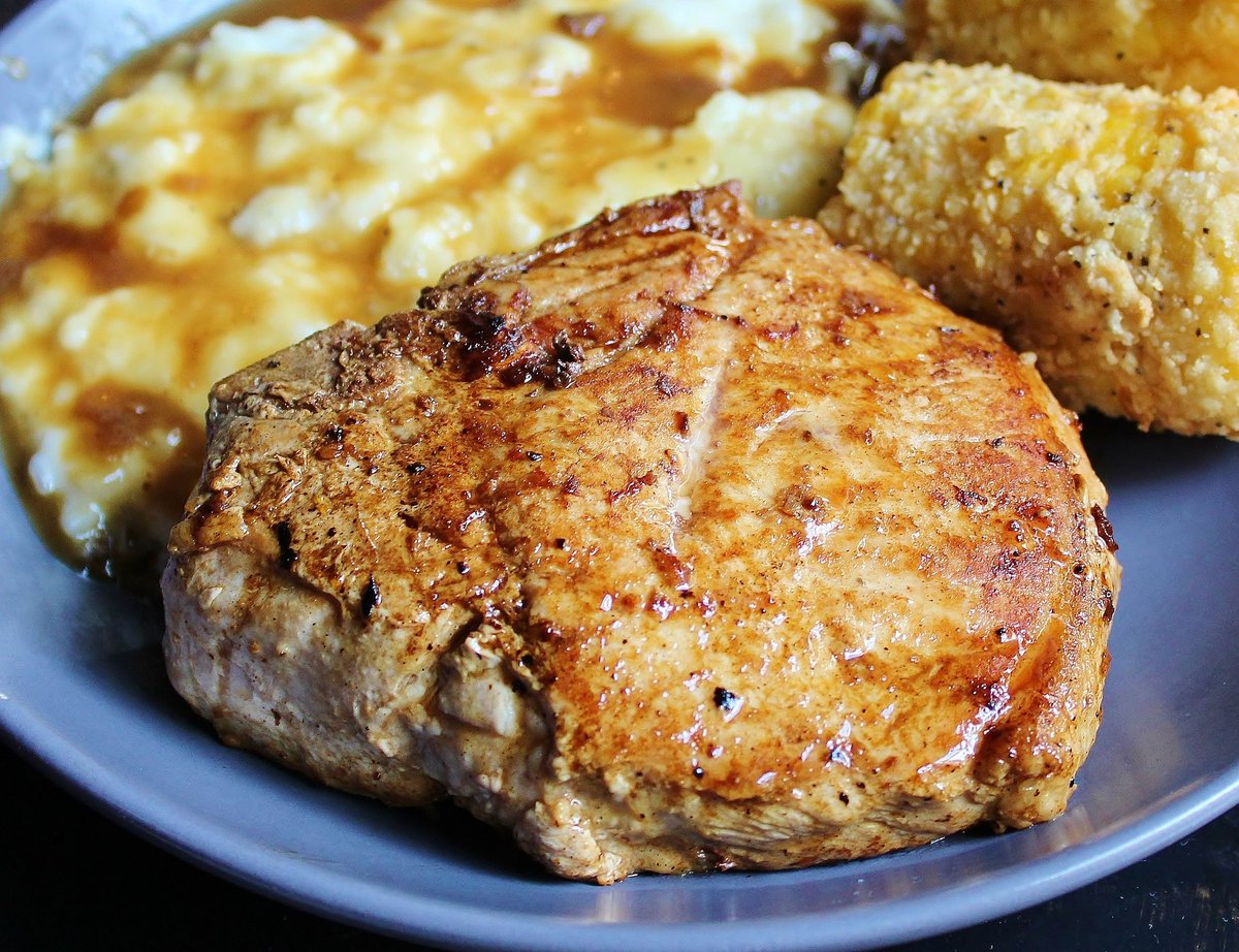 Shantysuppercl1's tweet photo. Join us at the Shanty Supper Club for our huge Bone-In Pork Chop! So filling and delicious!🍴🍻🥂 

https://t.co/C3X6fJwhqj 
#shantysupperclub #denver #supperclub https://t.co/9mr6ylsCEx