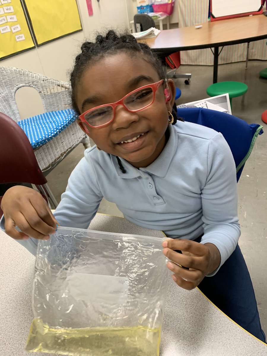 “It feels like science!” #firstgradescientist #wearebaltz #baltzbears <a href="/BaltzBears/">Baltz Elementary School</a>