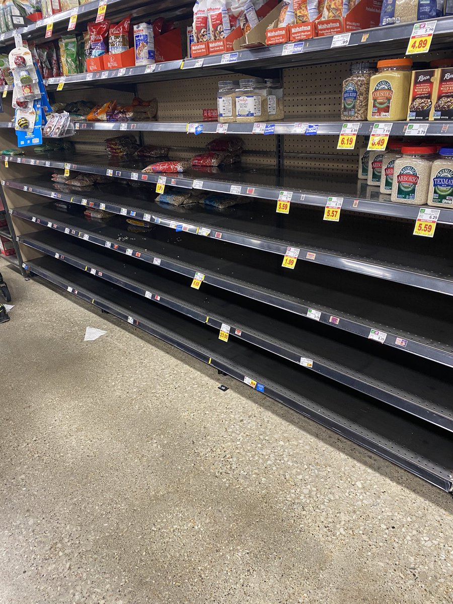 JeremyLinux's tweet image. Beans, soup, rice aisle at Kroger on Stonybrook. #CoronavirusPandemic