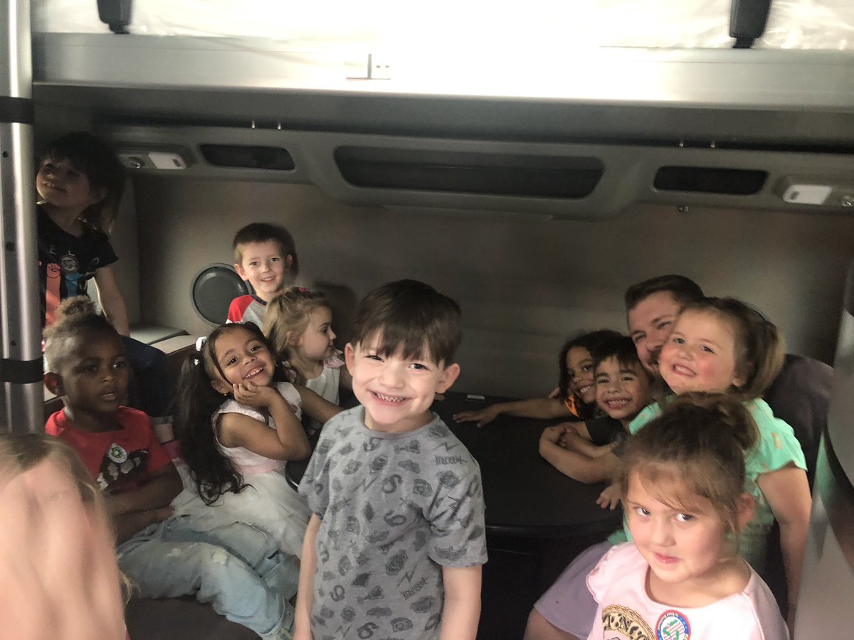 PreKwithMrsA's tweet photo. Transportation Day! Thank you our community helpers that spent their day educating our Ss about different types of transportation! #prek #ecse #sped #prek #earlylearning #bebold #betheone #iamwfisd @brookbears @wfisdearlylearn https://t.co/oaWllmEv3k