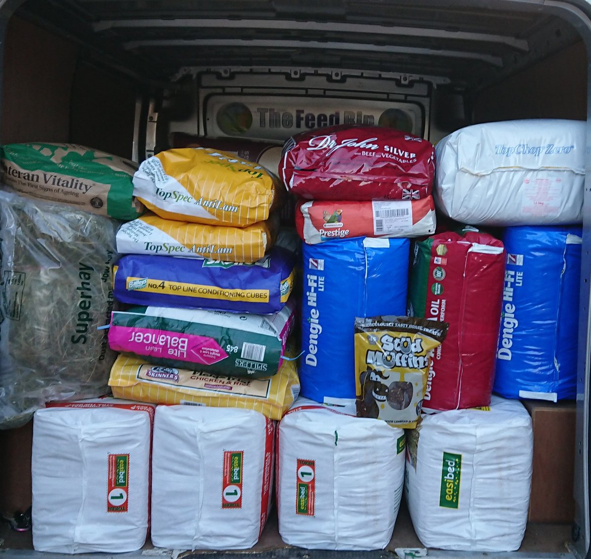 @allenandpage <a href="/BaileysFeeds/">Baileys Horse Feeds</a> <a href="/DengieHorseFeed/">Dengie Horse Feeds</a> <a href="/TopSpec2/">TopSpec</a> <a href="/GilpaPetFoods/">Gilbertson & Page</a> <a href="/TeamSPILLERS/">SPILLERS™</a> @SkinnersPetFood <a href="/VerseleLaga/">Versele-Laga</a> <a href="/StudMuffinsUK/">Stud Muffins</a> #superhay &amp; lots of <a href="/easibed/">easibed</a>. For 🐴 🐶 🐦 &amp; 🐰. Can you spot yours?