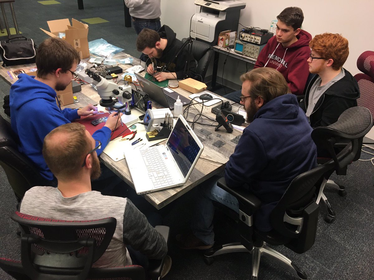 The gang from <a href="/EasternEdgeRobo/">Eastern Edge Robotics</a> came in to assemble their #pcb's using inspectAR, all of them have said the #tool saves time by making it easier to identify where all their components go! 
#pcbassembly #Engineers #Robots  #electronics #pcba #AugmentedReality #4IR #hardware