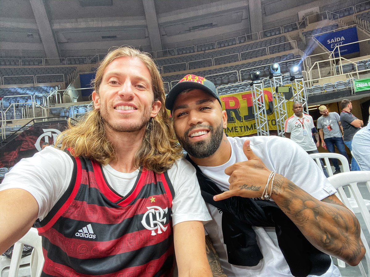 Flamengo's tweet photo. Amo demais essa dupla! 🥰 #FlaBasquete https://t.co/Vd3mjr2Kgn