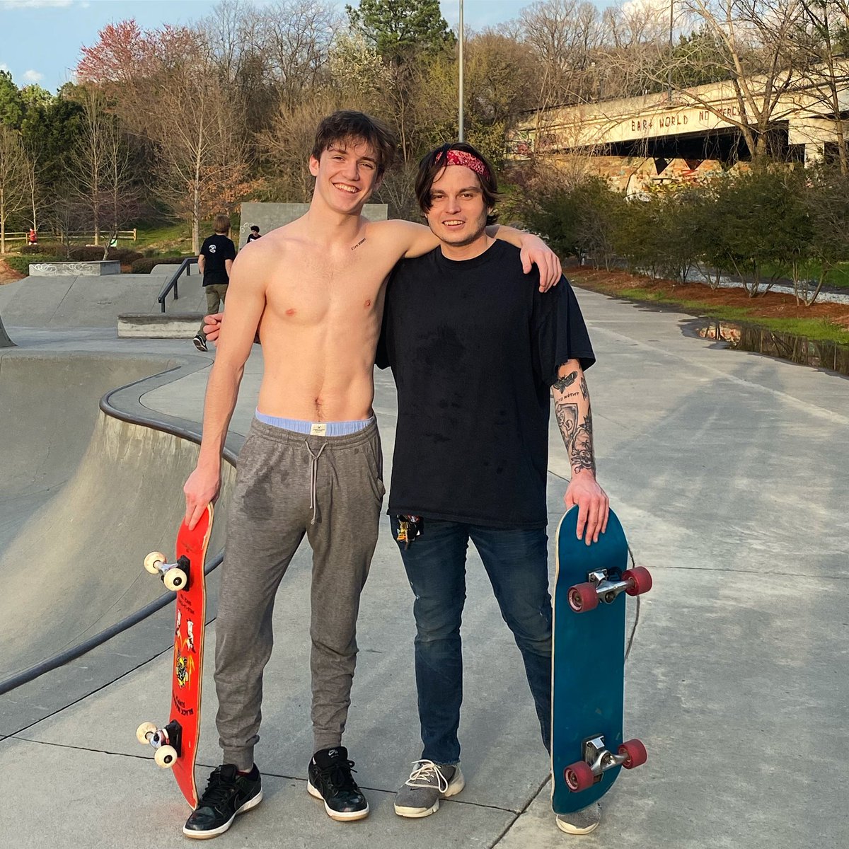 TerrellSandefur's tweet photo. Ran in to these skater boys on the Beltline  #atlantabeltline #custisblue #nickperuto https://t.co/ZxUrI7vsZK