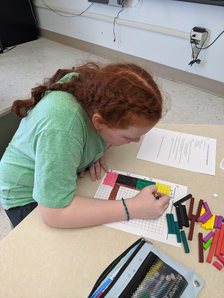 siemens_jb's tweet image. Building Cuisenaire Rod creations to learn fractions, equivalent fractions, comparing fractions and relating fractions to decimals.#math5 #donsch