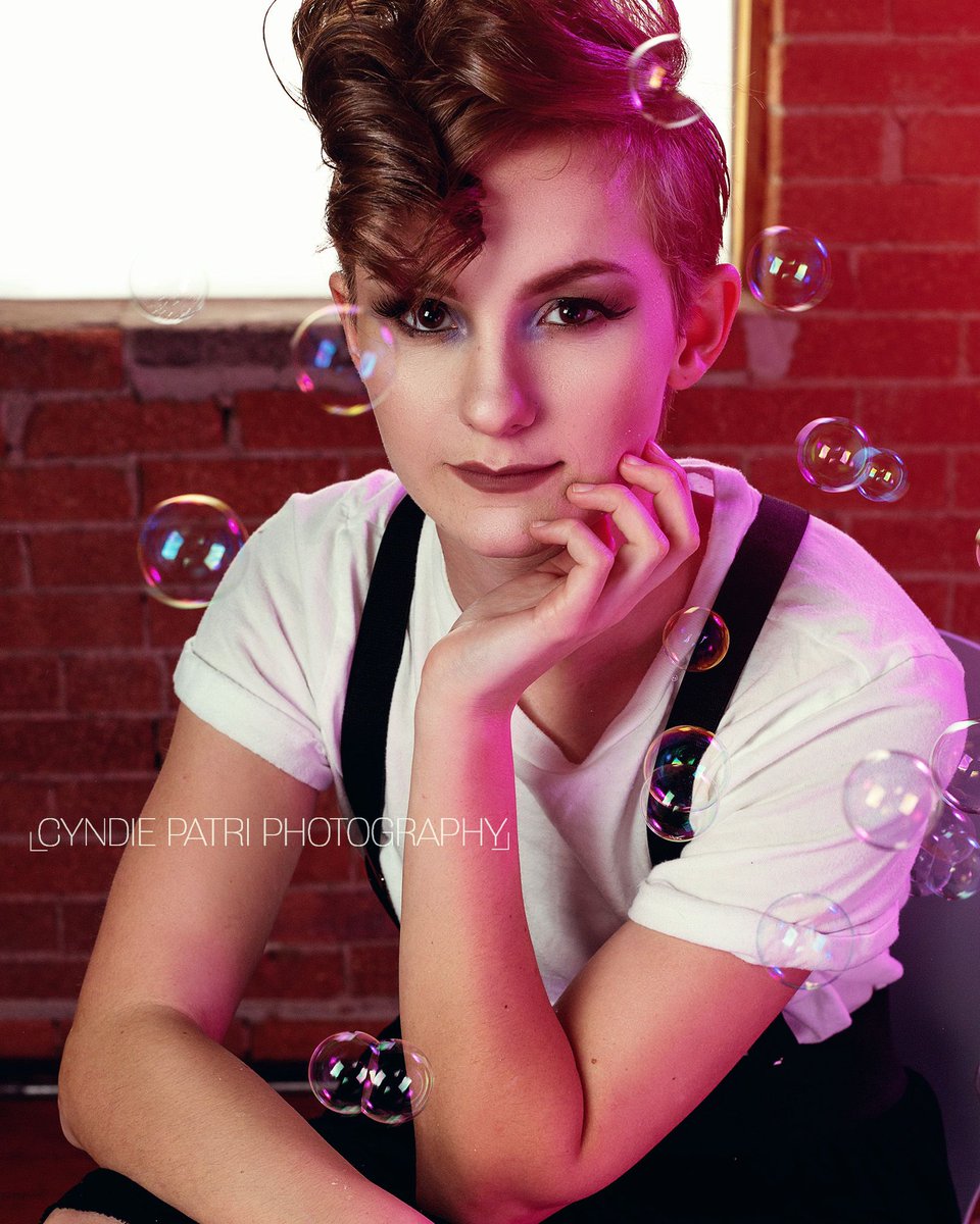 SundryModels's tweet image. Shoot: Bubbles &amp;amp; Gels
Model: Skye Bradford
HMUA: Haylie Hook
Photographer: Joel Nava, Chelsee Hanna, Cyndie Patri
Studio: Marc Reynolds, SLC
Agency: @scene1talent
.
.
.
.
#Utahmodel #modeling #professional #beauty #studio #lighting #photoshoot #photography #colorful #bubbles