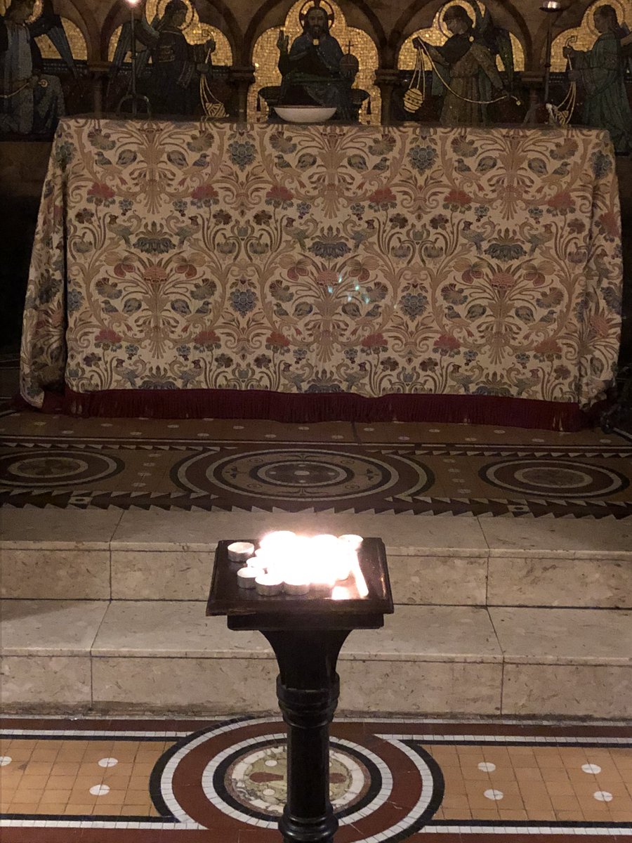 In our Late Night #Lent service in London tonight we prayed and lit candles for all those affected by the closure of #Broadway #BroadwayGoesDark #broadwayshutdown #Covid_19 #CoronavirusPandemic