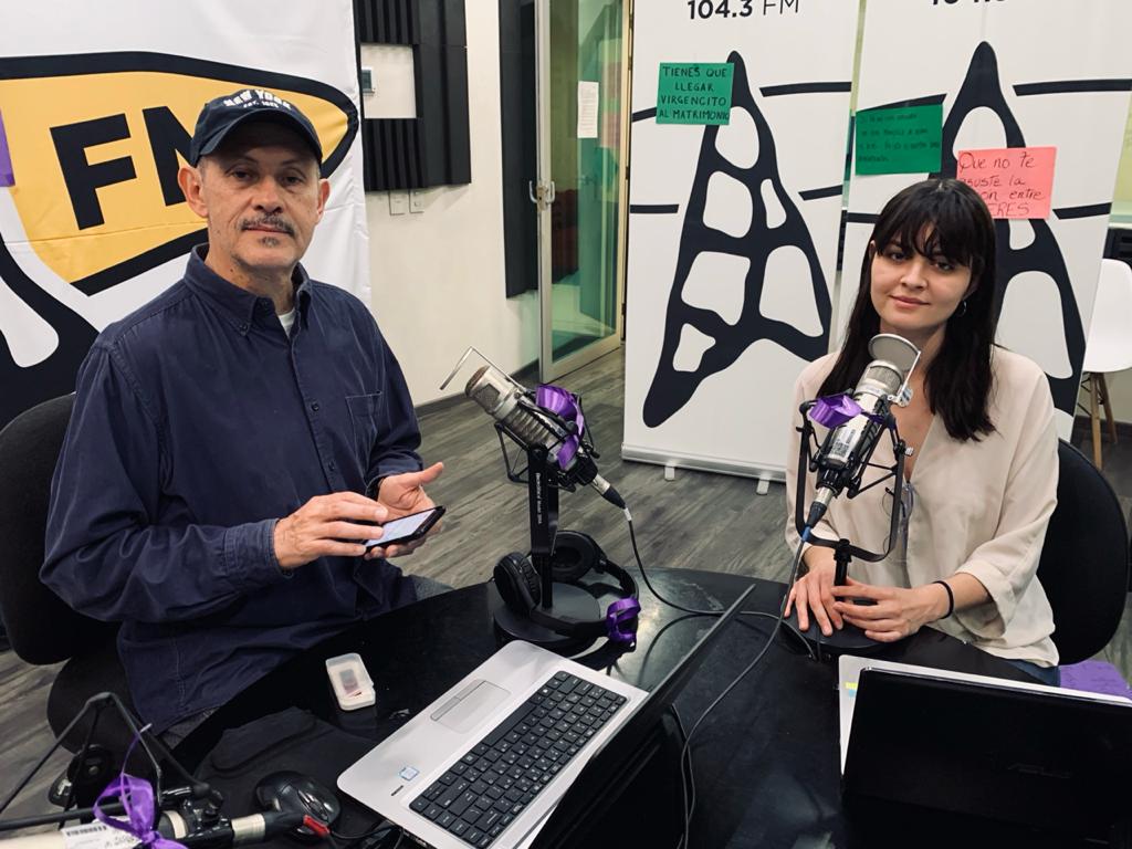 RadioUdeG's tweet photo. 📻🎼 Disfruta ahora de #RadarFIM con el máster @BlancdeBlancs y Andrea Ríos de @FIMProGDL.
Sintonízanos ahora por el 104.3 de FM o https://t.co/17daAlQKJD https://t.co/fJpDJkgVIV