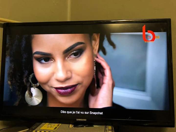KEMAYSMALL's tweet photo. Pouahhhh, je n'ai pas les mots😳
Mon nouveau clip "J'suis piqué" en diffusion sur #DEFTV au Bénin !
🎥 : https://t.co/OAGy6MNW1K https://t.co/9PqOTDkXTq