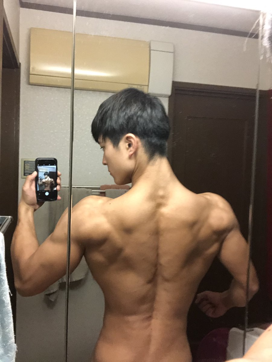 ハヤト 厚い背中かっこいい ハヤト 厚い背中かっこいい