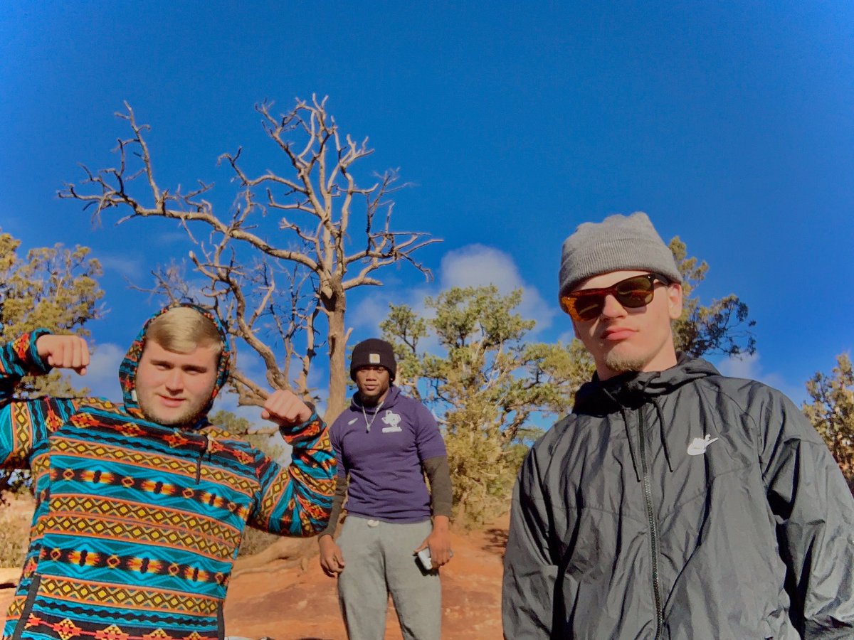 JusticeHenson03's tweet photo. #Spring2k20 what a time 🤙🏾 https://t.co/MSNExOaPuS