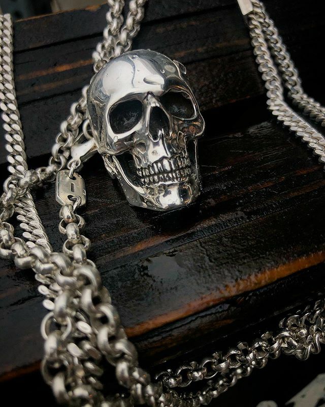 And the rain fell down
The cold grey town

But we’ll still be here every day 11-7 and Sunday 12-6! #thegreatfrog #thegreatfrogla