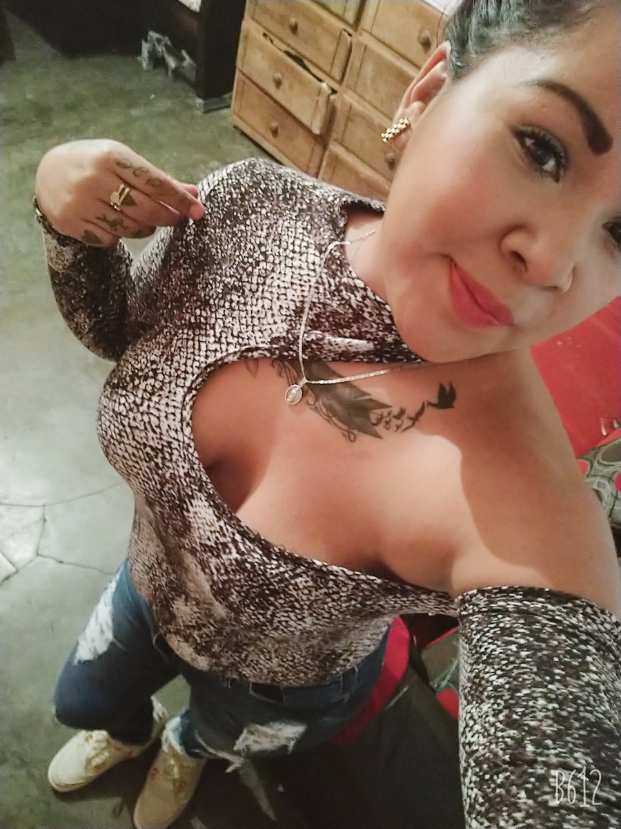 KeylaYaritza1's tweet photo. Hola mis amores 
No estoy disponible en servicios pero tengo venta de packs 
Y videllamadas calientes mis amores ♥️

No soy payasa 
Desde $200 pesitos ♥️🍾🐾

Soy tu morenita de Fuego 
Mándame wats 
@Karenescot4 
@JessCaballero94 https://t.co/dHIxCk7Aph