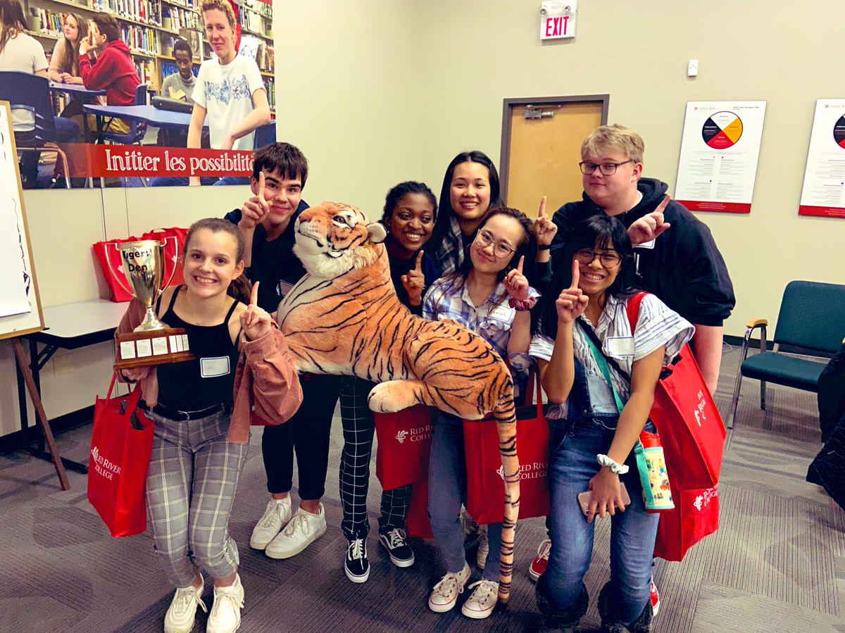 CarlaAllan1's tweet photo. 1st Place Team at Tigers Den 2020, ‘Sky Watchers’: helping loved ones with Alzheimer’s and Dementia through a tracking watch #LRSDtigersden @wpcLRSD @gciLRSD @cbLRSD @propellrsd https://t.co/hJOCUao8EZ