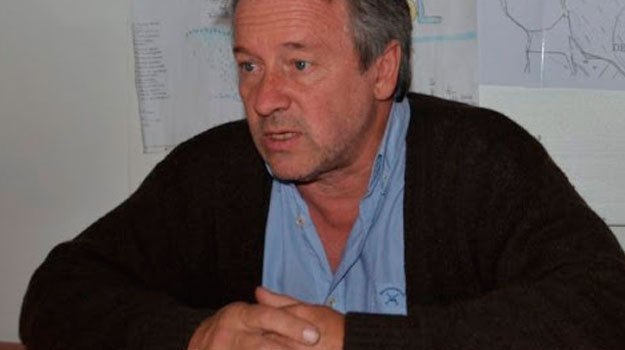 Huisman busca que Nación traspase el servicio de agua potable al municipio conmarcaandina.com.ar/2020/03/12/hui…