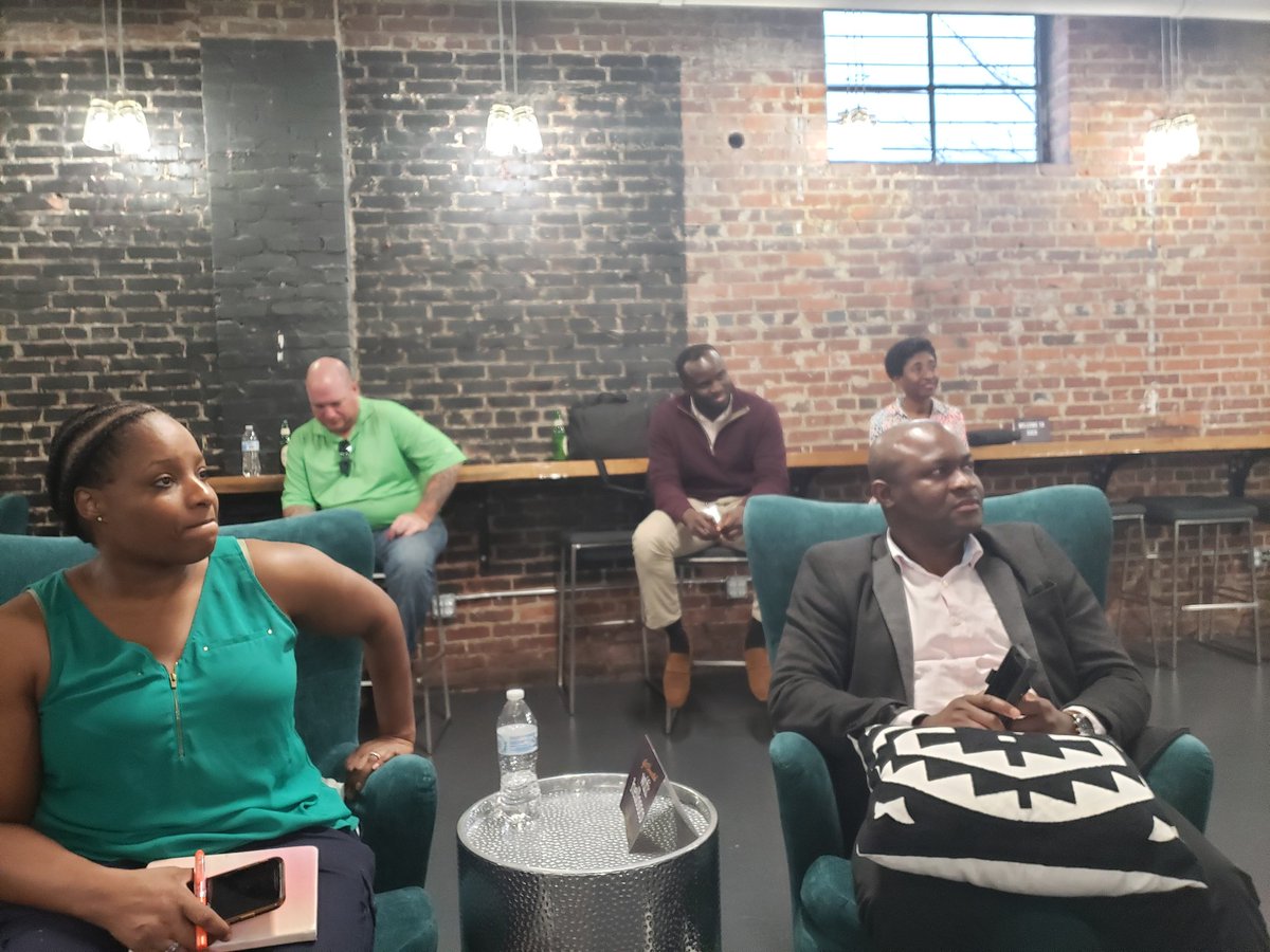 PMISCMidlands's tweet photo. Network@Nite. Knowing when to Escalate presented by Kenneth Zenauskas #BusinessPMO #pmiscmidlands #Columbia https://t.co/T611evZX4F