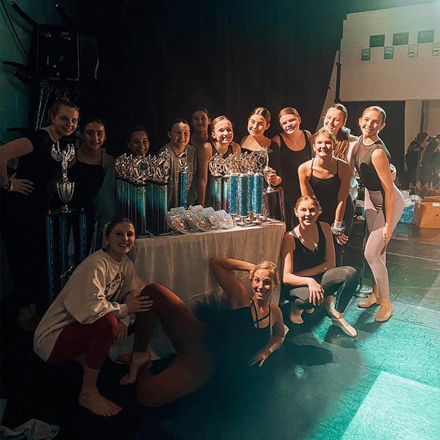 Our competition got cancelled, so we made lemonade 💛💛💛 we love this team! #lemonsintolemonade #compszn #dpdc #dynamicperceptiondance #szn8 #dynamicdancers #bedynamic #dpdc766 #dance #dancestudio #studiolife #instadaily #instadance #instagood #dancersofinstagram #live #love #…