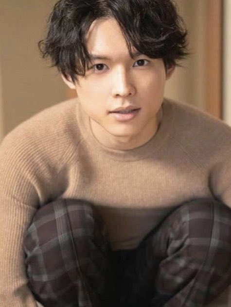 松村北斗の画像をアップすると近い構図の犬の画像が送られてくる Togetter 松村北斗の画像をアップすると近い構図の犬の画像が送られてくる Togetter